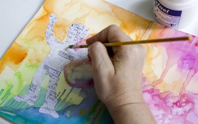 Is It Safe to Journal About Trauma? What an Art Therapist Wants You to Know